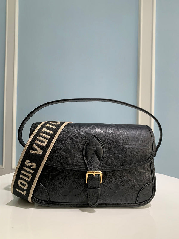 Alice bags - Louis Vuittons  - 15692