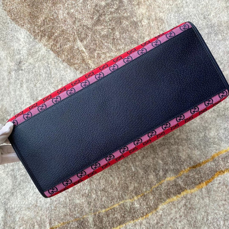 Gucci   Luxury Bags  993