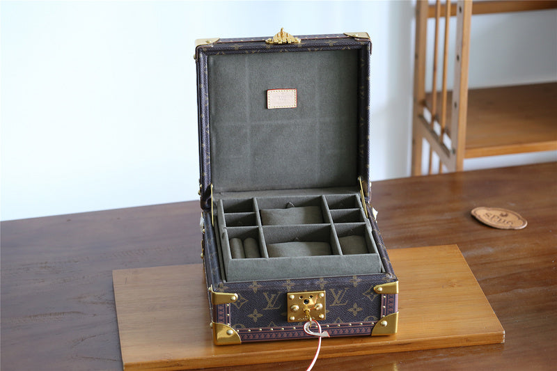Alice bags - Louis Vuittons  - 9550