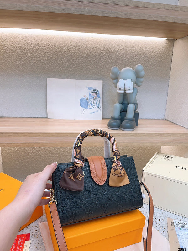 Alice bags - Louis Vuittons  - 14906