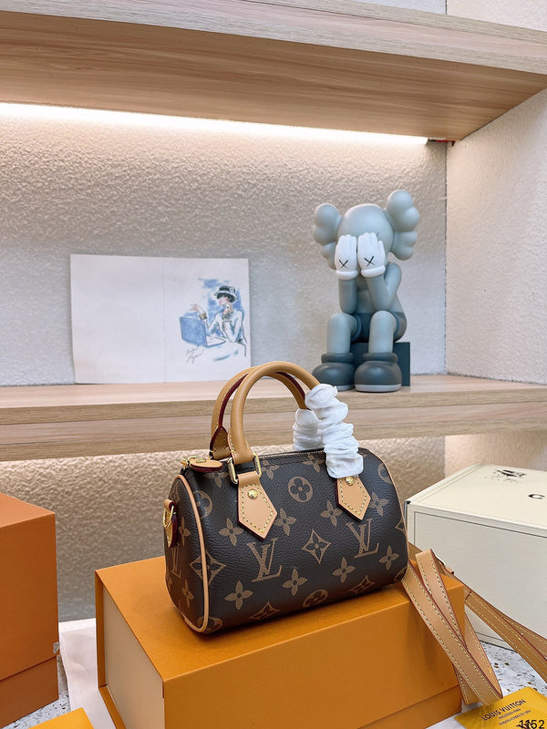 Alice bags - Louis Vuittons  - 15142