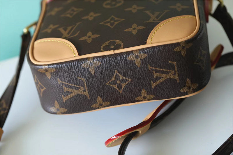 Alice bags - Louis Vuittons  - 9902