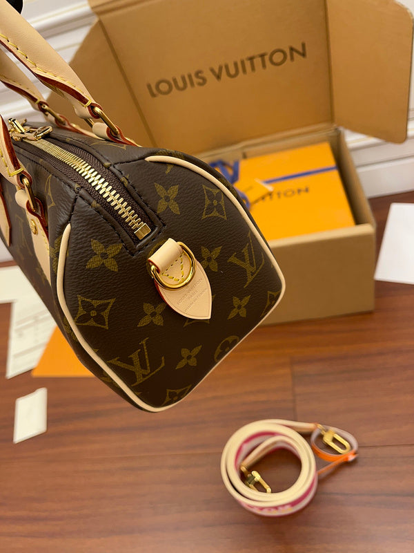 Alice bags- Louis Vuittons  - 16707