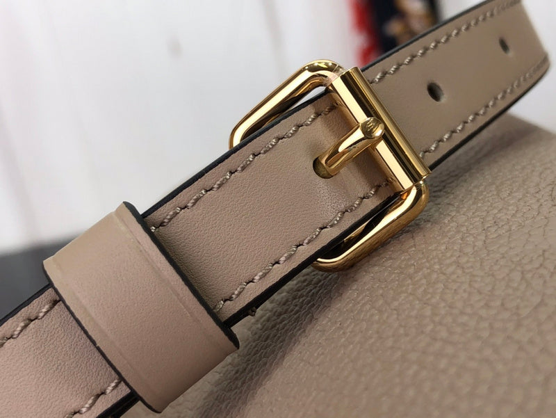 Alice Bags- Louis Vuittons  - 16407