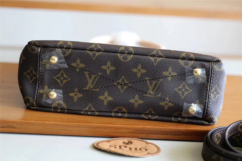 Alice bags - Louis Vuittons  - 7844