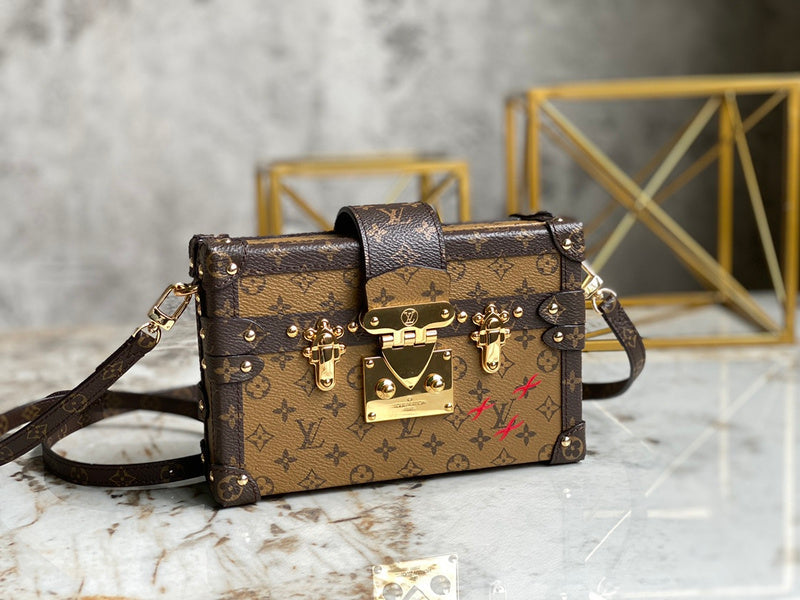 Alice bags- Louis Vuittons  - 16680