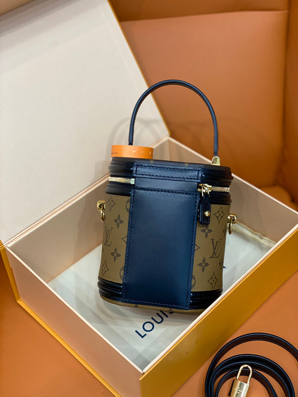 Alice Bags- Louis Vuittons  - 16367