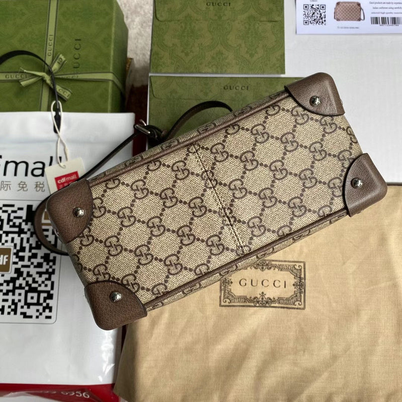 Gucci   Luxury Bags  1060