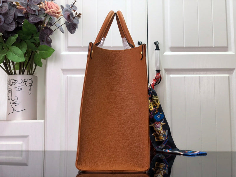 Alice Bags- Louis Vuittons  - 16506