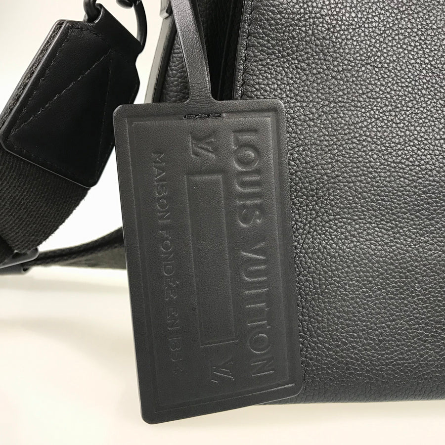 LOUIS VUITTON Aerogram Takeoff Messenger M57080 Messenger bag