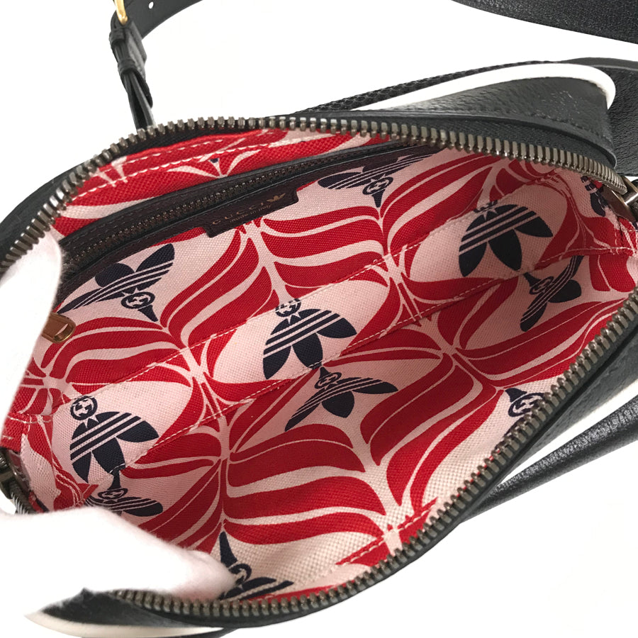 GUCCI Sling bag