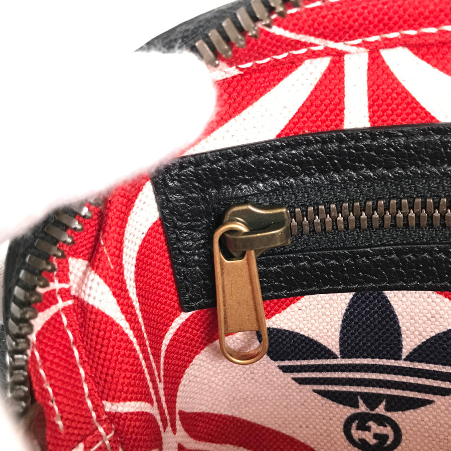 GUCCI Sling bag