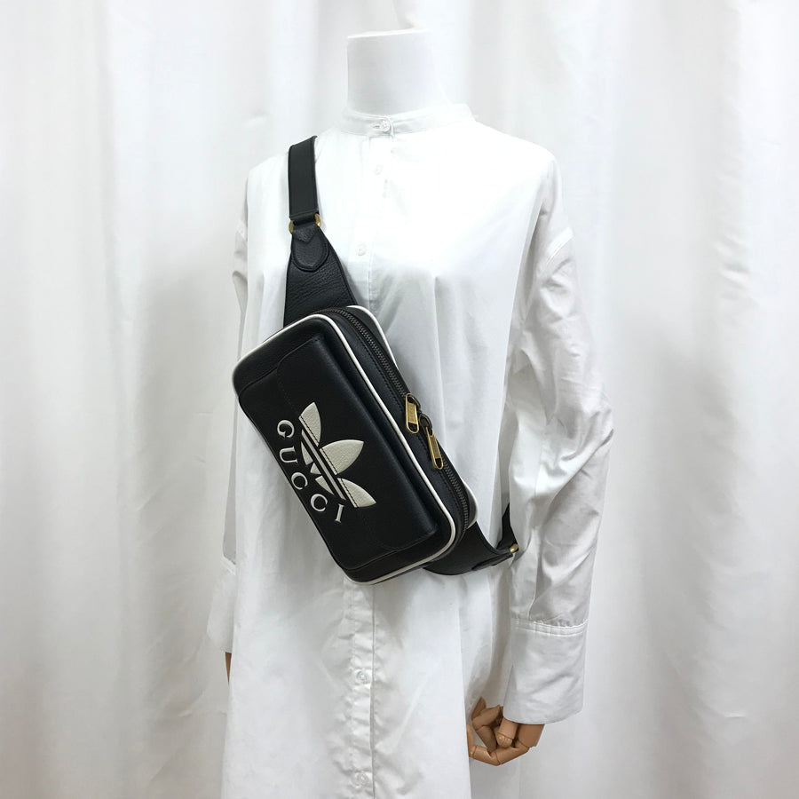 GUCCI Sling bag