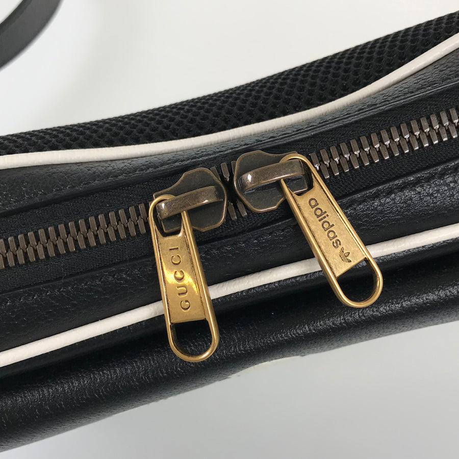 GUCCI Sling bag
