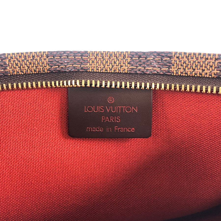 LOUIS VUITTON Attached strap missing item Optional shoulder strap included Pouch