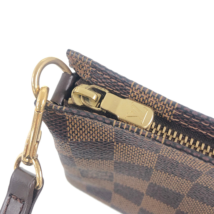 LOUIS VUITTON Attached strap missing item Optional shoulder strap included Pouch