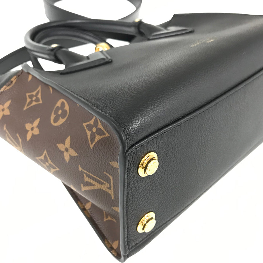 LOUIS VUITTON Handbag