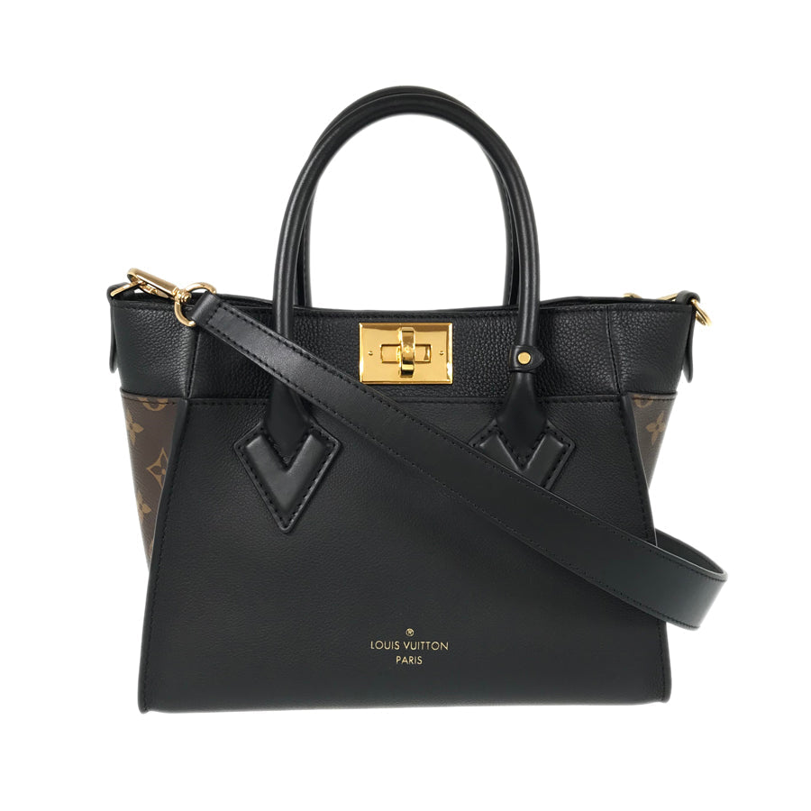 LOUIS VUITTON Handbag