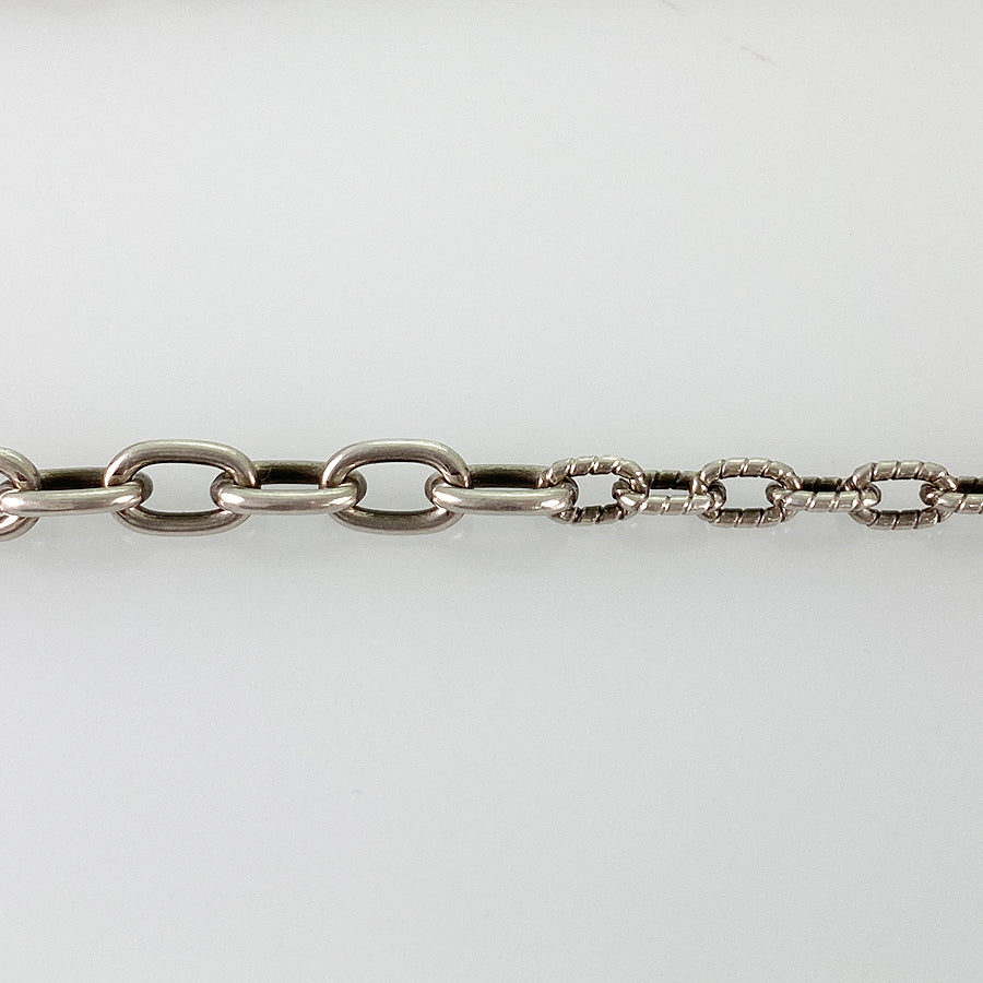 GUCCI Ouroboros Necklace