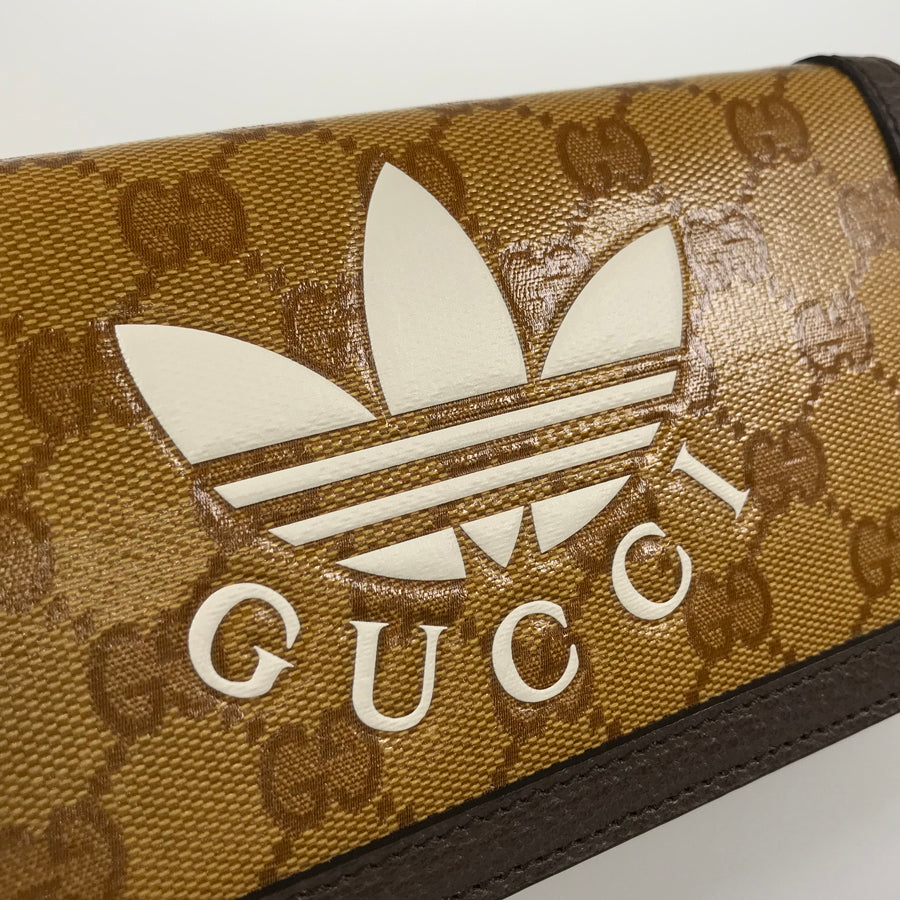 GUCCI GG Crystal 621892 Wallet bag