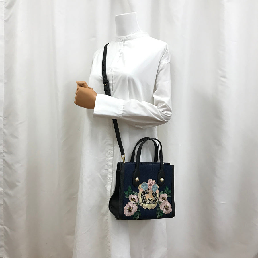 GUCCI Tiger Embroidery 456546 Tote bag