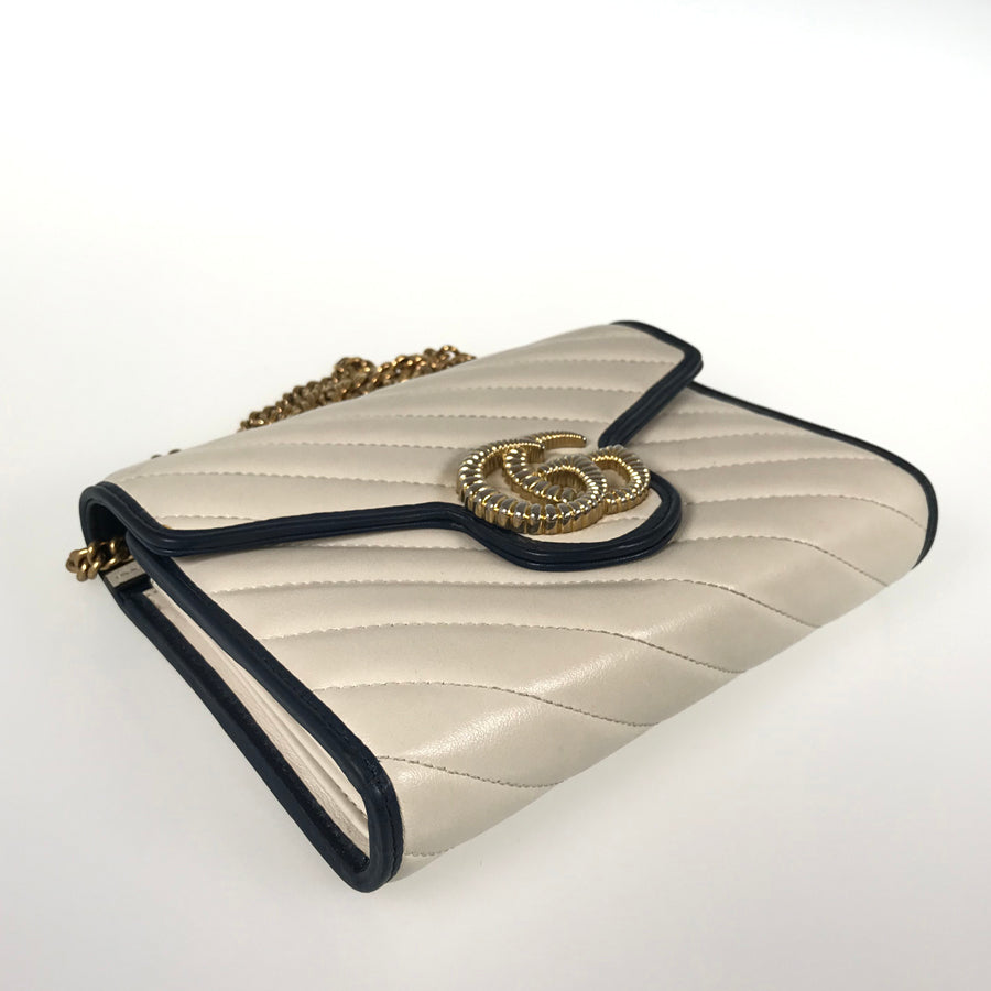 GUCCI GG Marmont 573807 Wallet bag