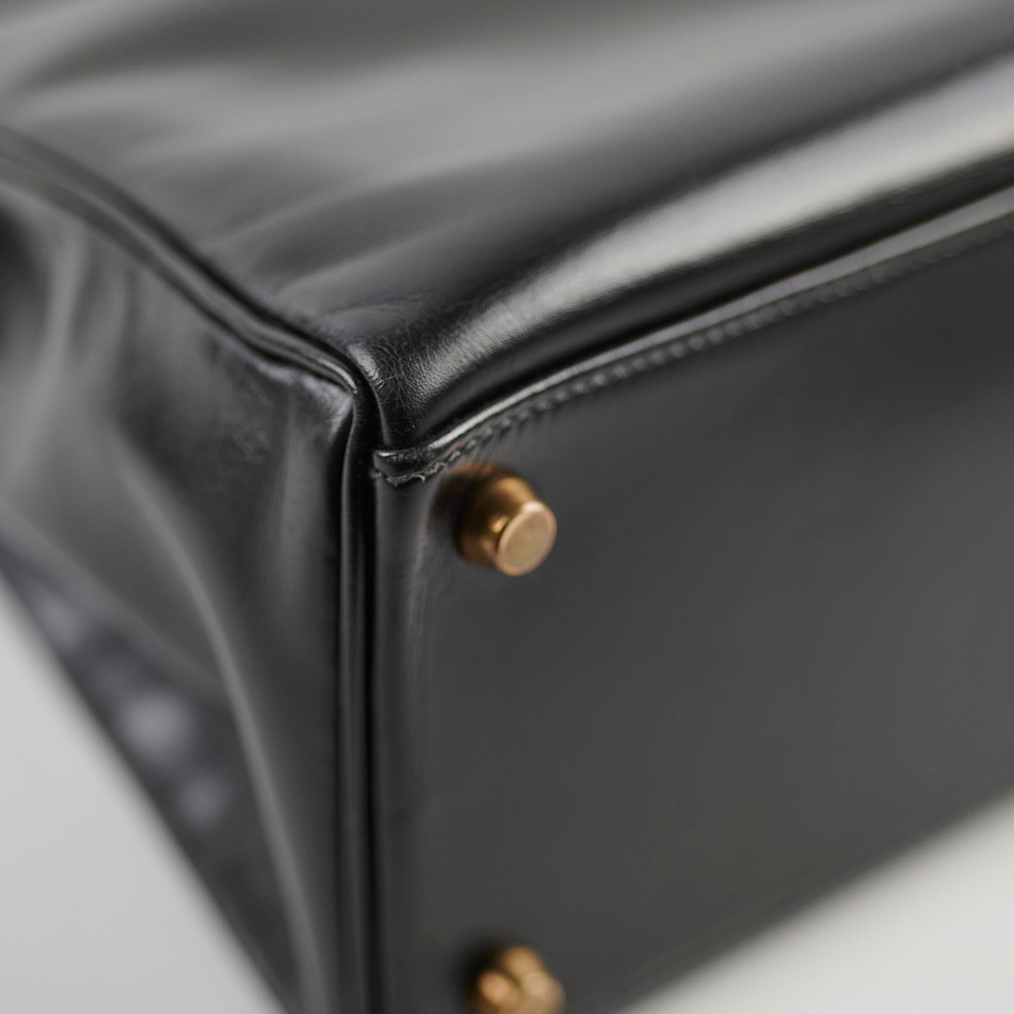 Hermes Vintage Kelly 32 Black Box Leather - S Circle Stamp 1989