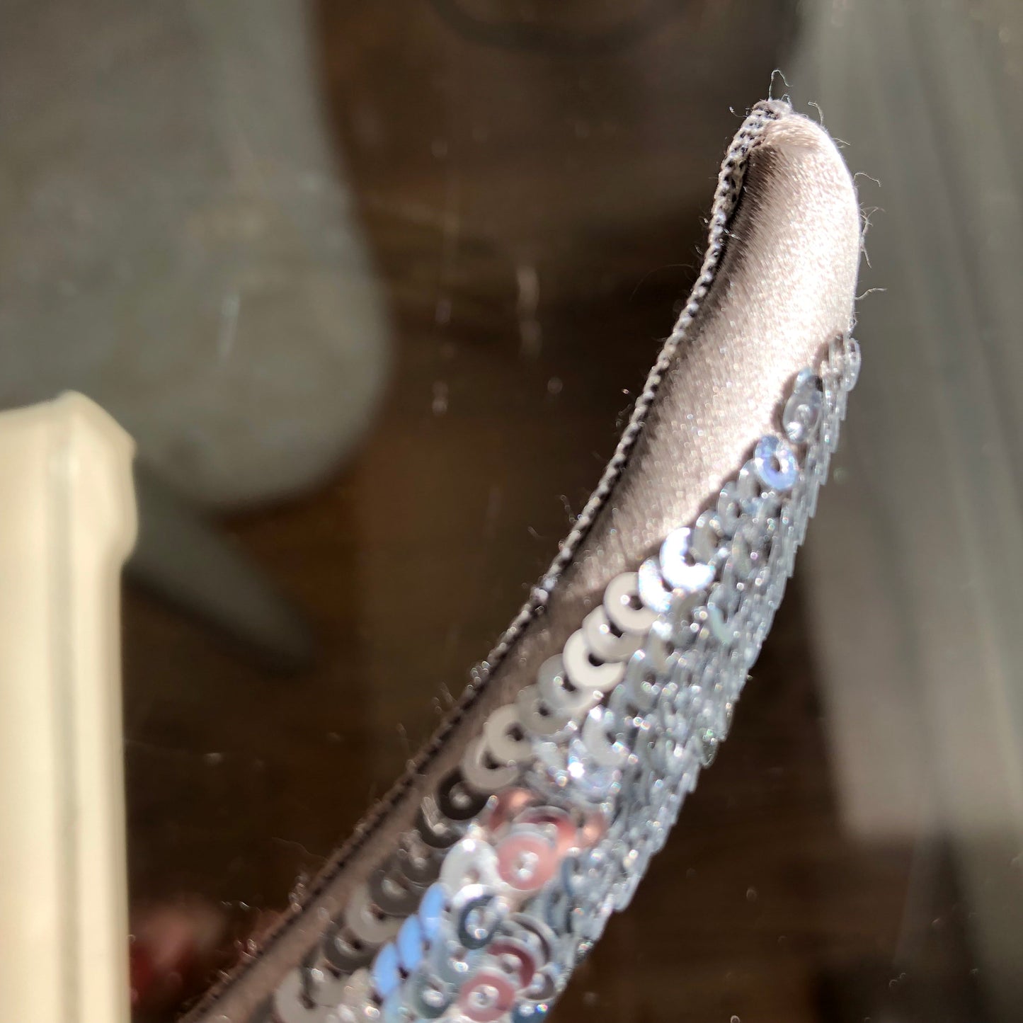 Gucci Sequin Satin Hairband in Gray