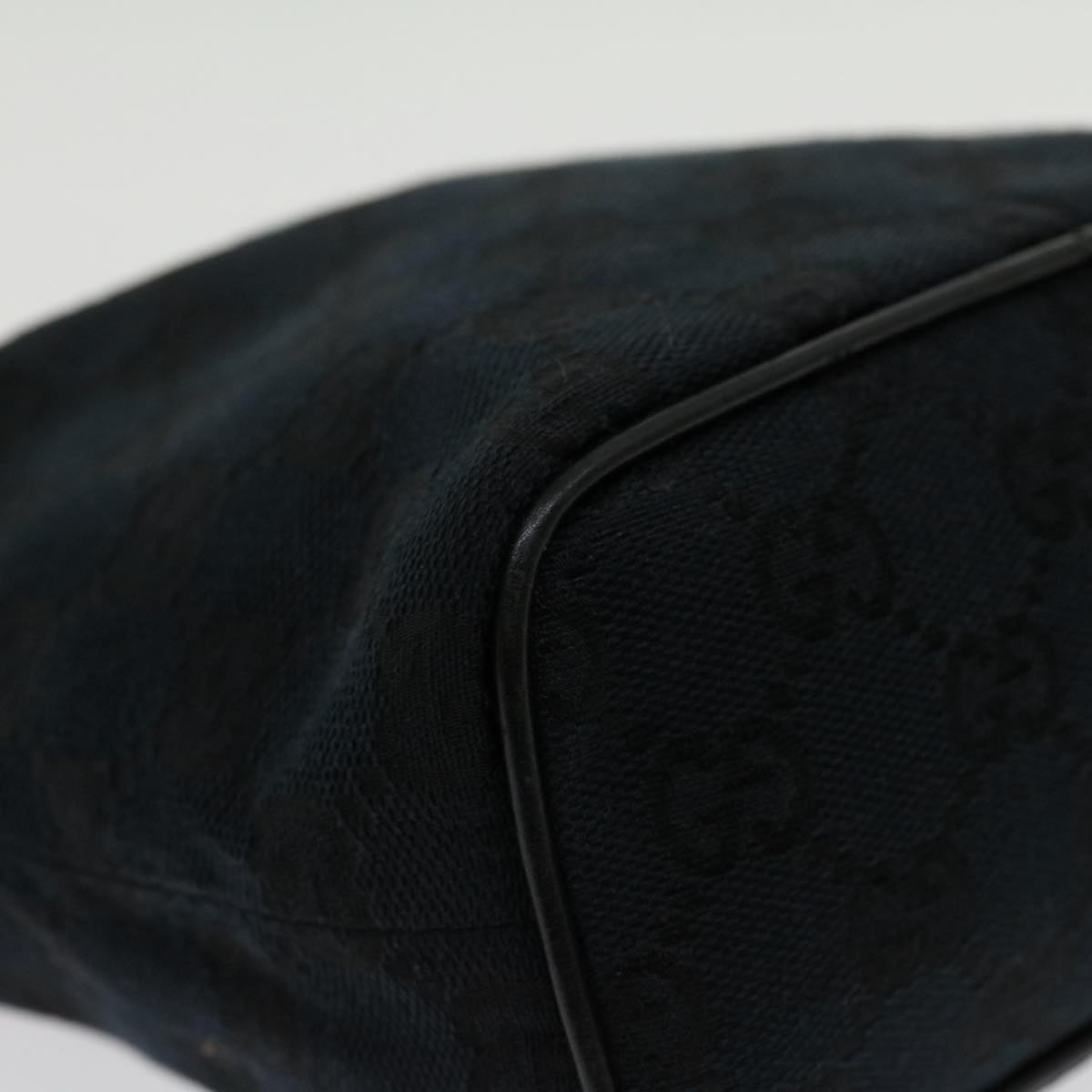 GUCCI GG Canvas Hand Bag Black  am2610g