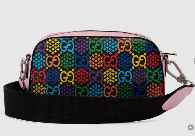 Gucci Psychedelic Supreme Canvas Messenger Bag in Pink