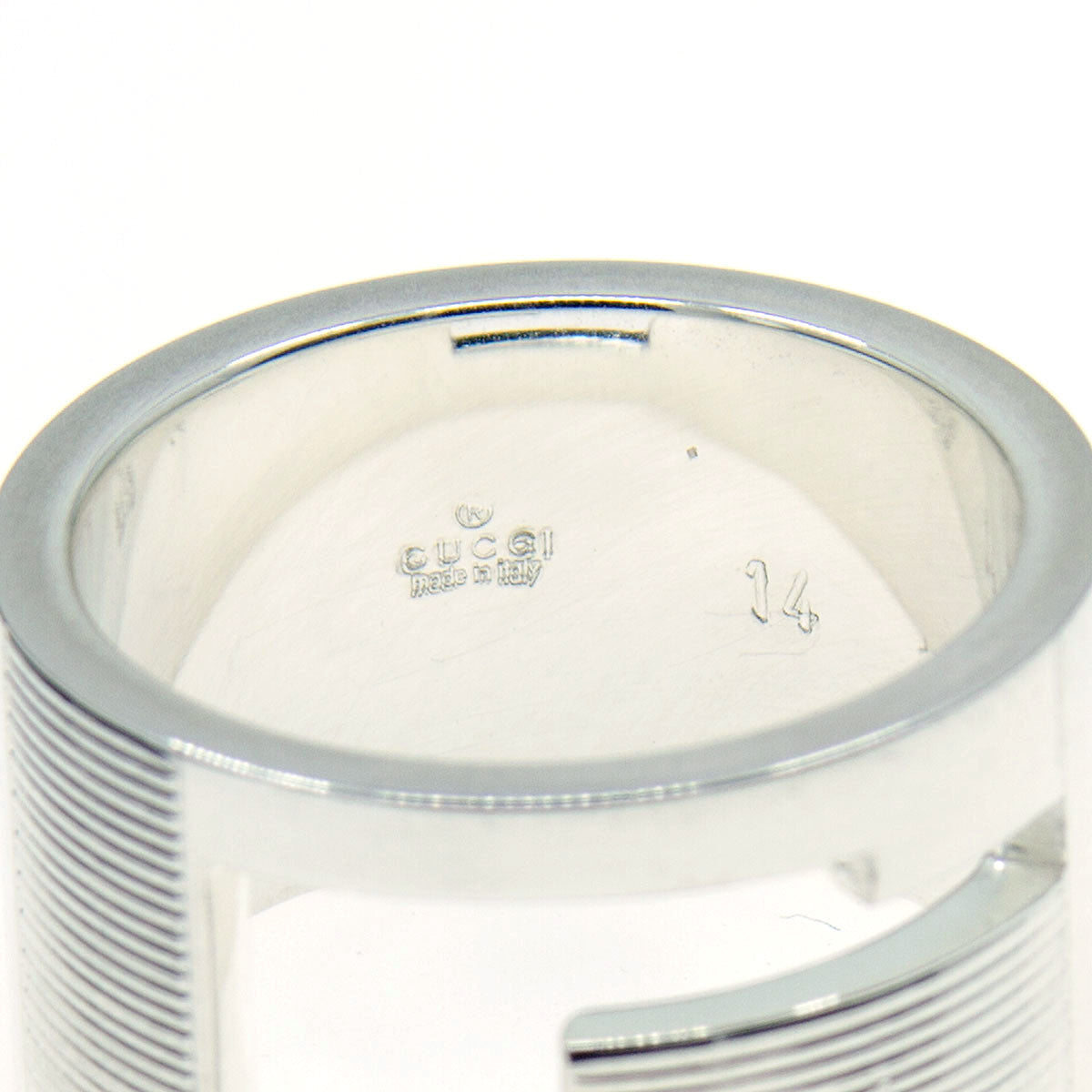 Gucci Wide Cutout G Band Ring
