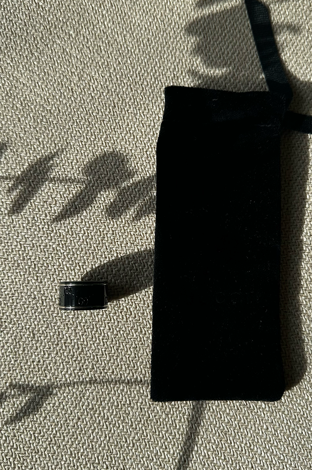 GUCCI Wide Icon Band Ring Black 18k White Gold