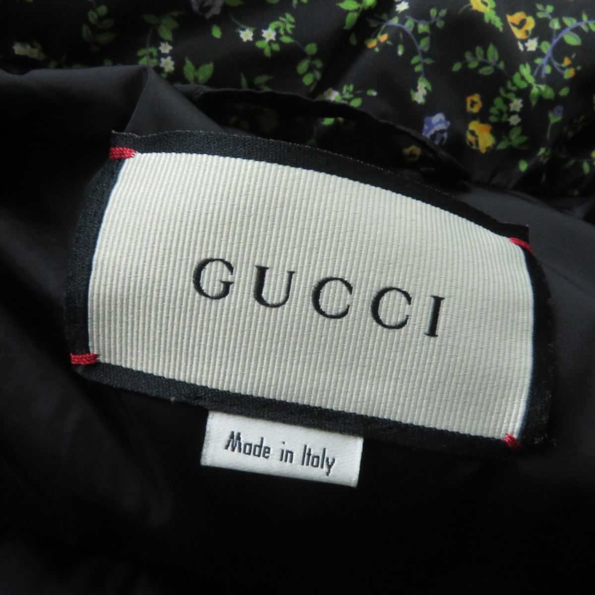 GUCCI Down jacket Outer: 100% nylon, Filling: 90% down, Filling: 10% feather, Part: 100% polyester multicolor Women 38 Used