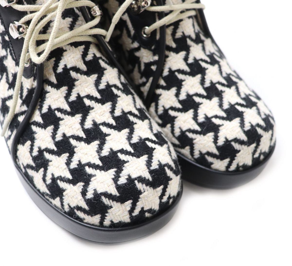 GUCCI boots Bore Black x Ivory 37
