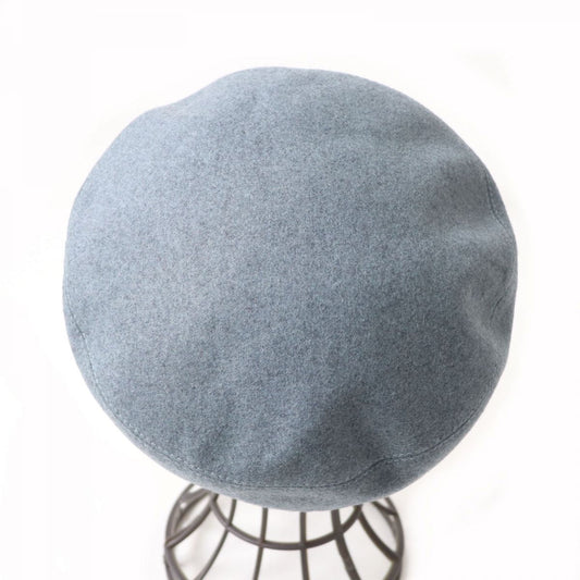 HERMES beret Outer: 100% cashmere, Lining: 65% rayon, Lining: 35% silk, Part: 100% polyester gray Women 58 Used