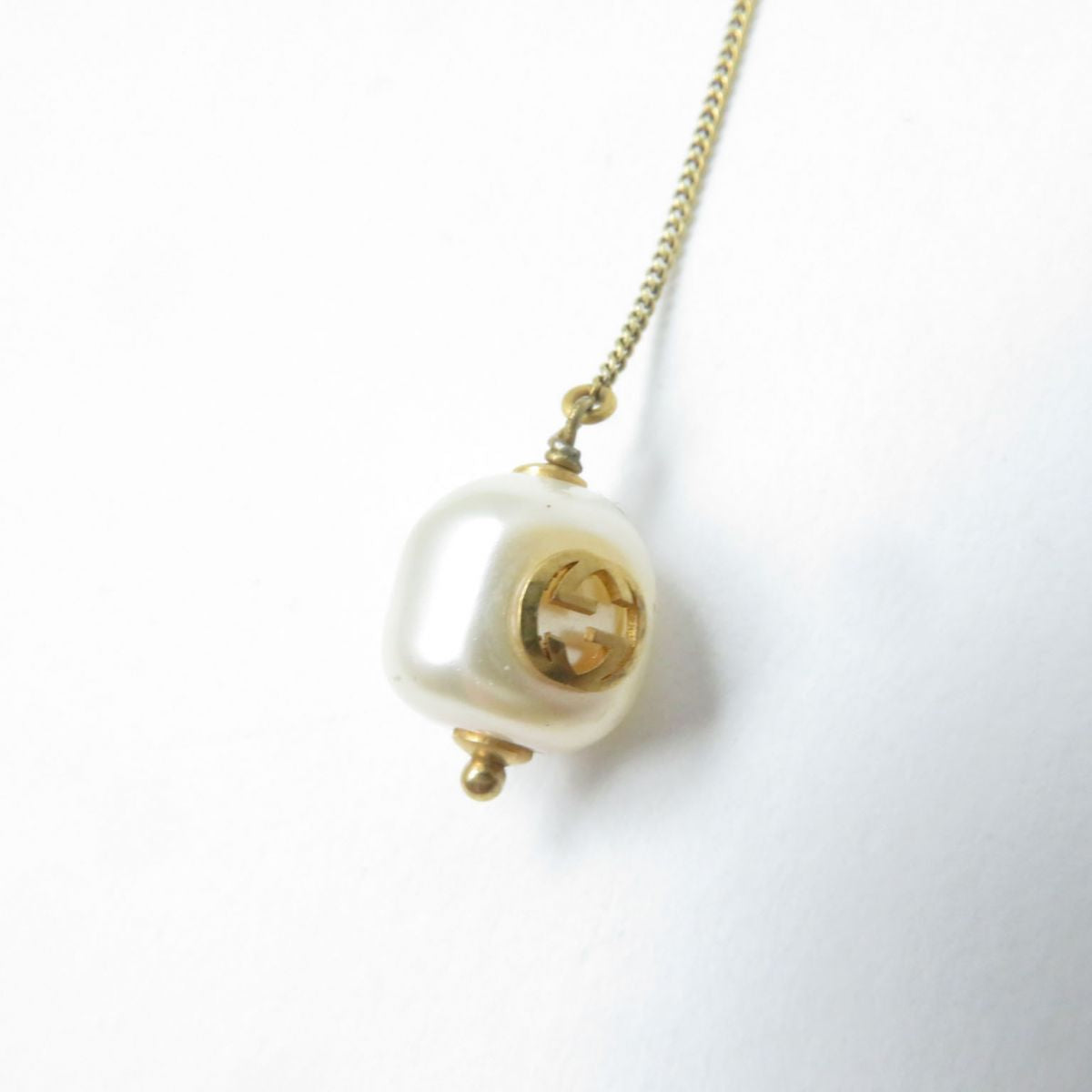 GUCCI Pierce �[ Gold x white Women Used