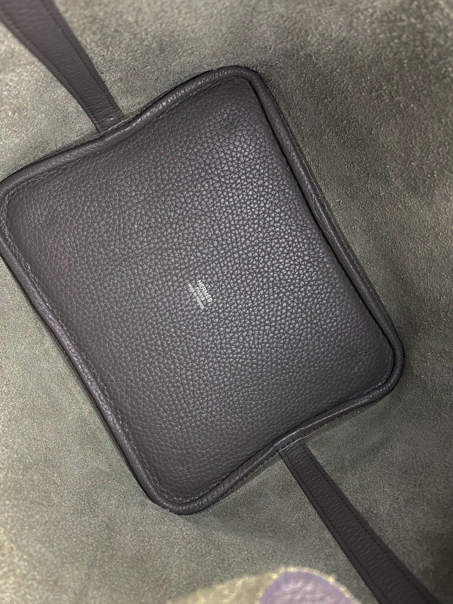 Hermes Etoupe Picotin 22 Bag