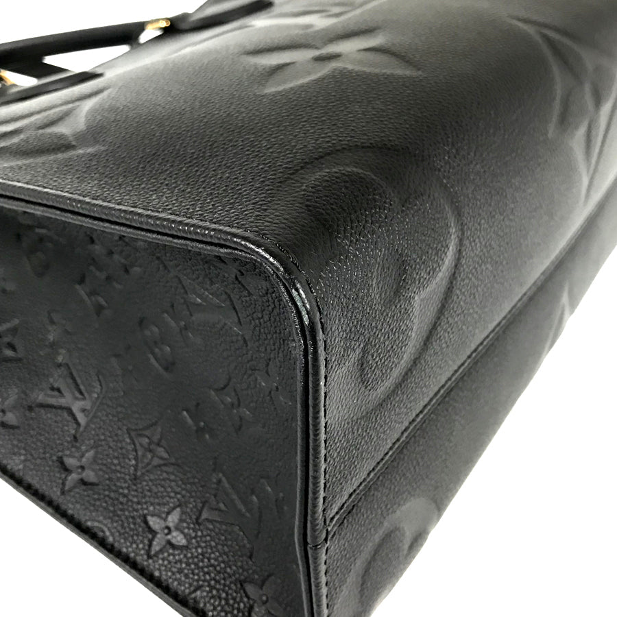 LOUIS VUITTON Handbag