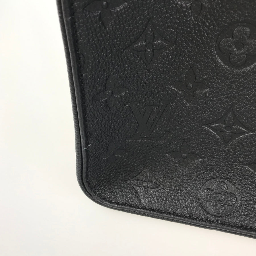 LOUIS VUITTON Handbag