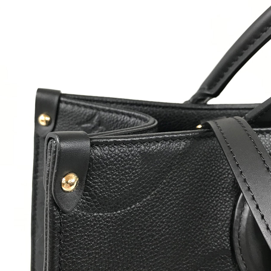 LOUIS VUITTON Handbag