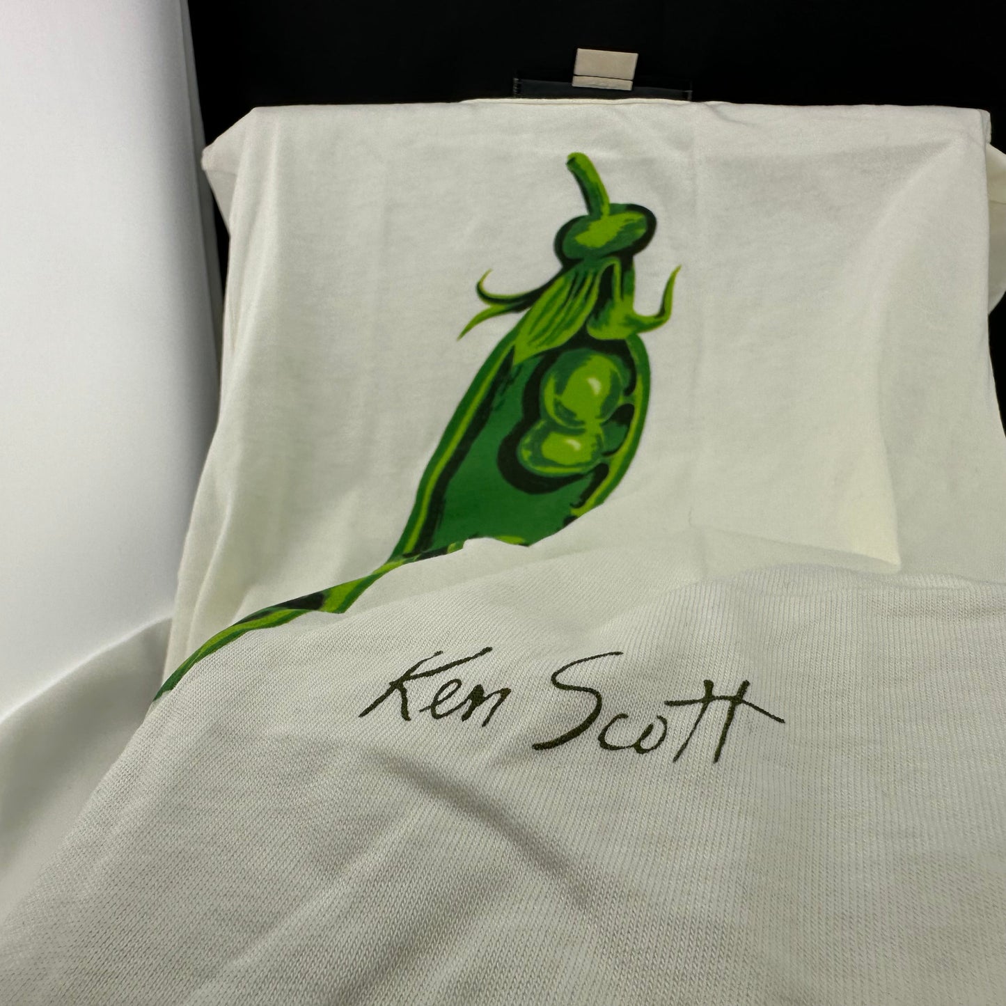 Gucci x Ken Scott Pea Print T-Shirt