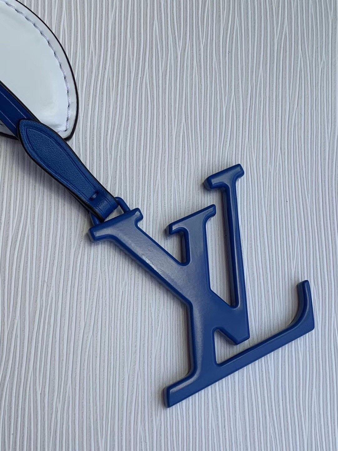 Louis Vuitton  MM Bag