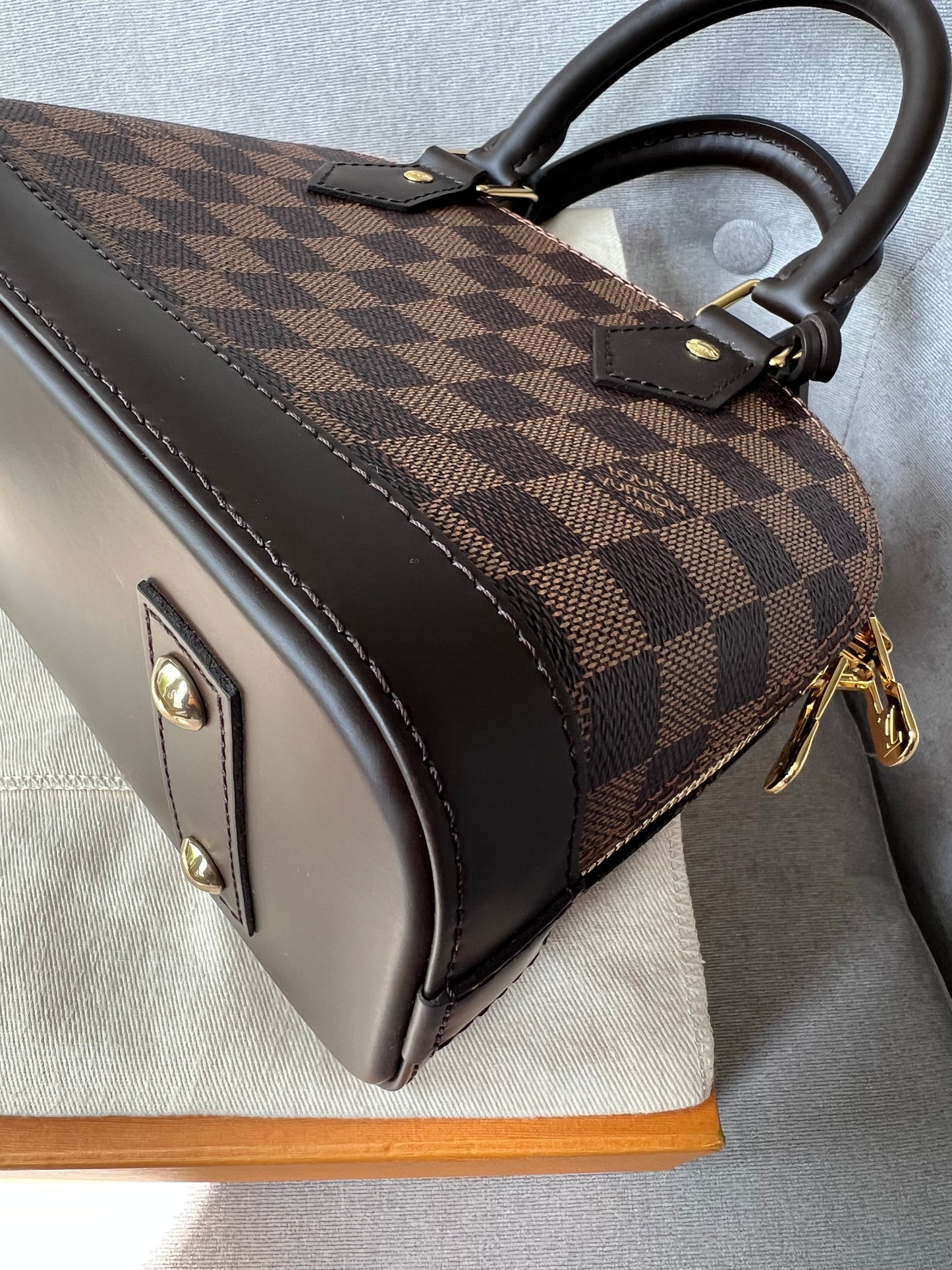 Louis Vuitton Alma BB Damier Ebene