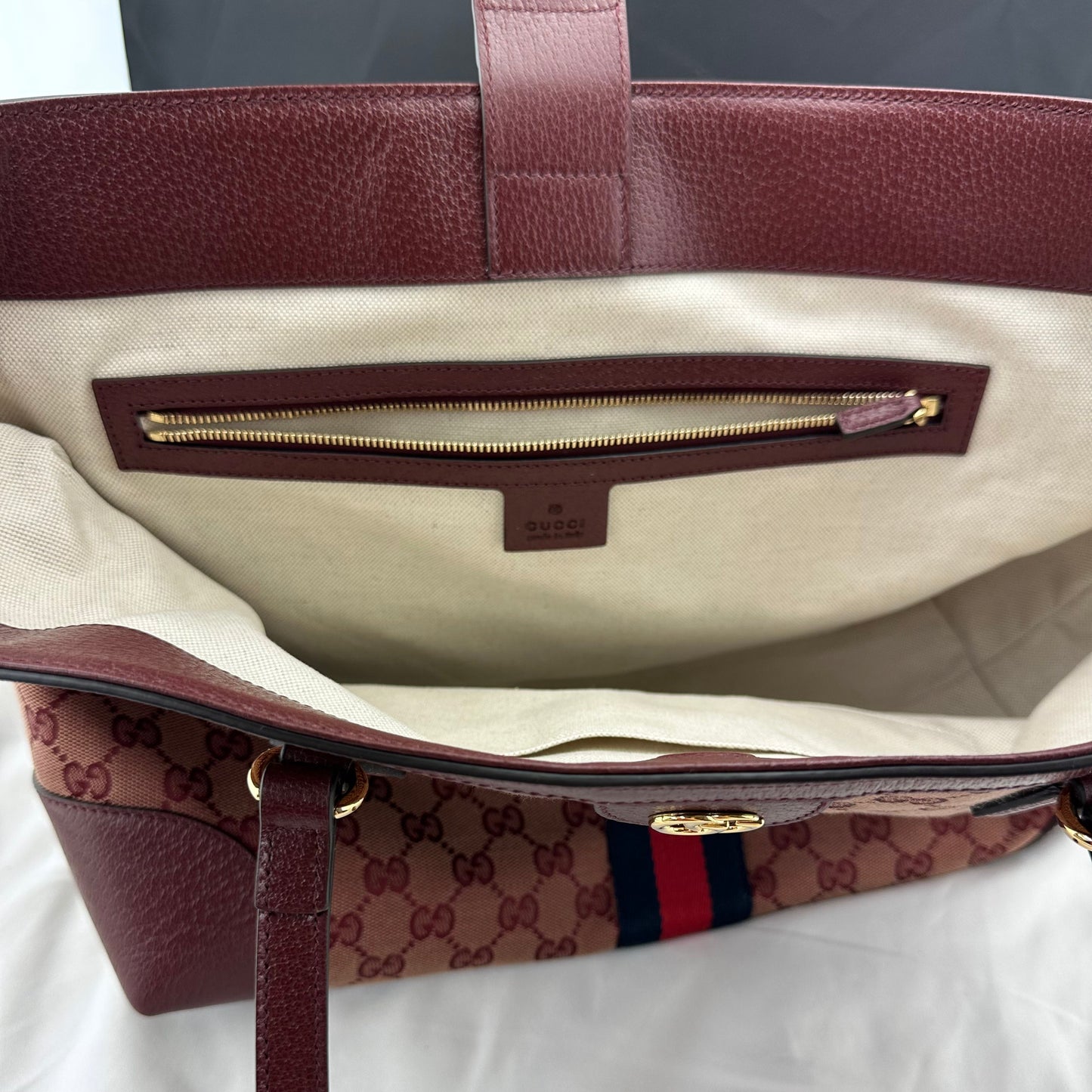 Gucci Ophidia Medium Tote Bag in Burgundy