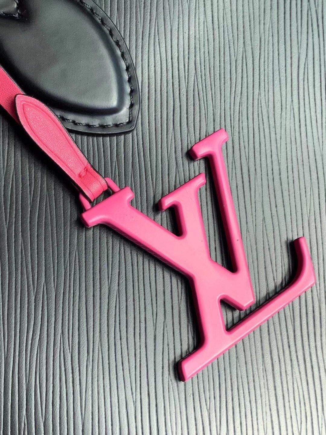 Louis Vuitton  MM Bag