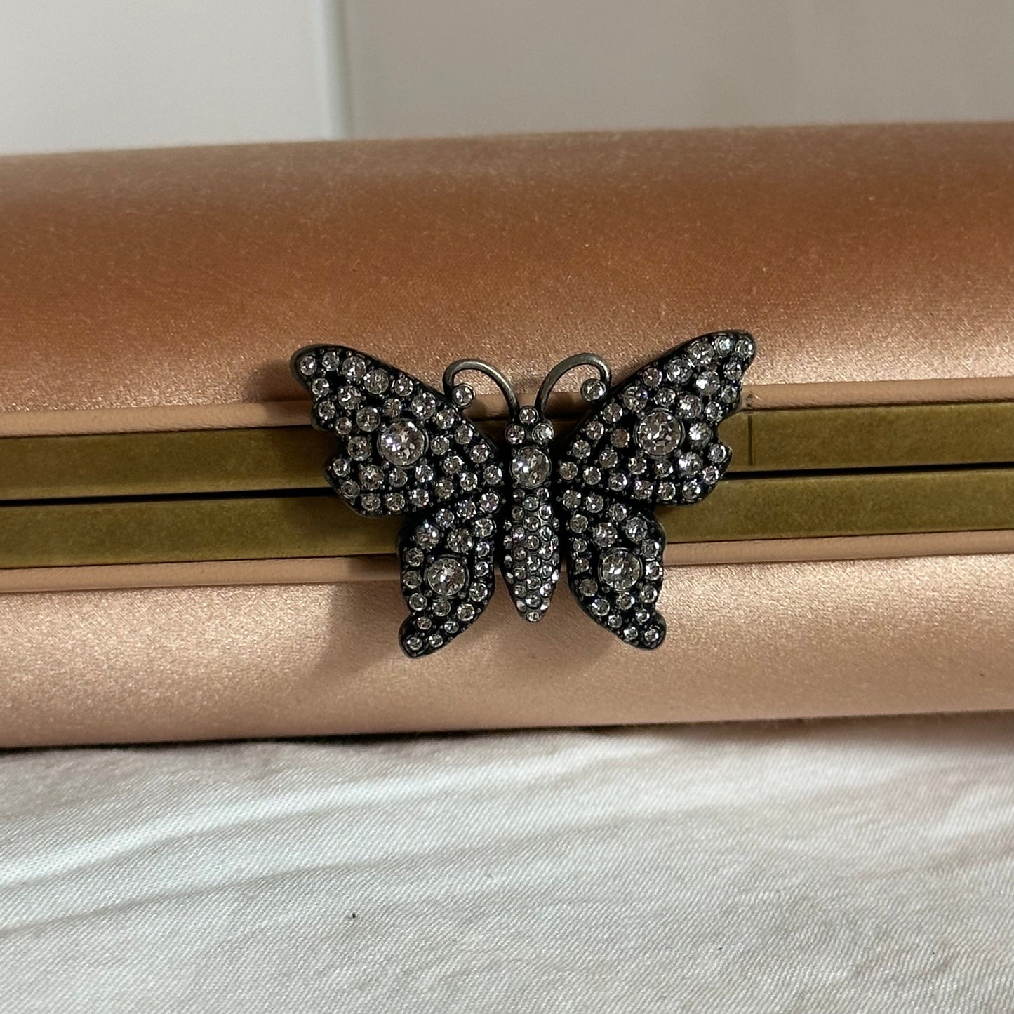 Gucci Broadway Butterfly Handbag Clutch in Apricot Pink