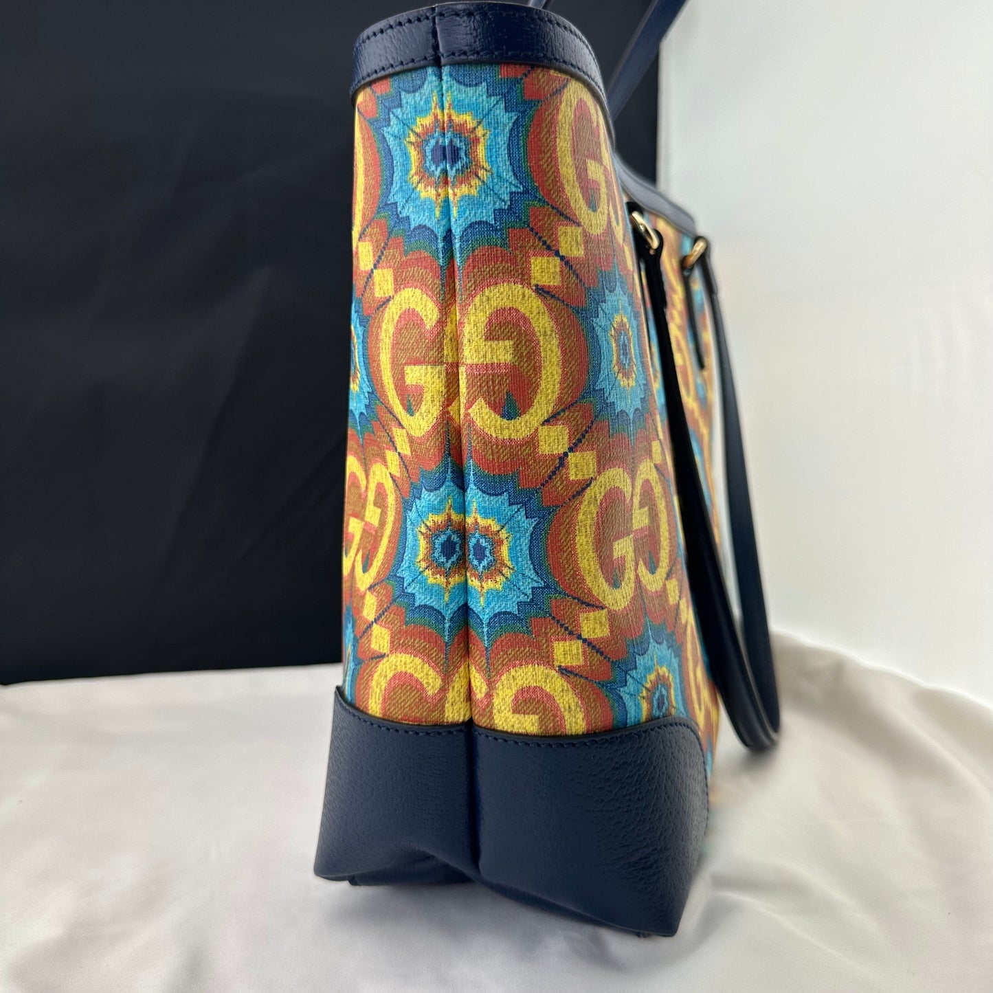 Gucci 100 Ophidia Medium Tote Bag