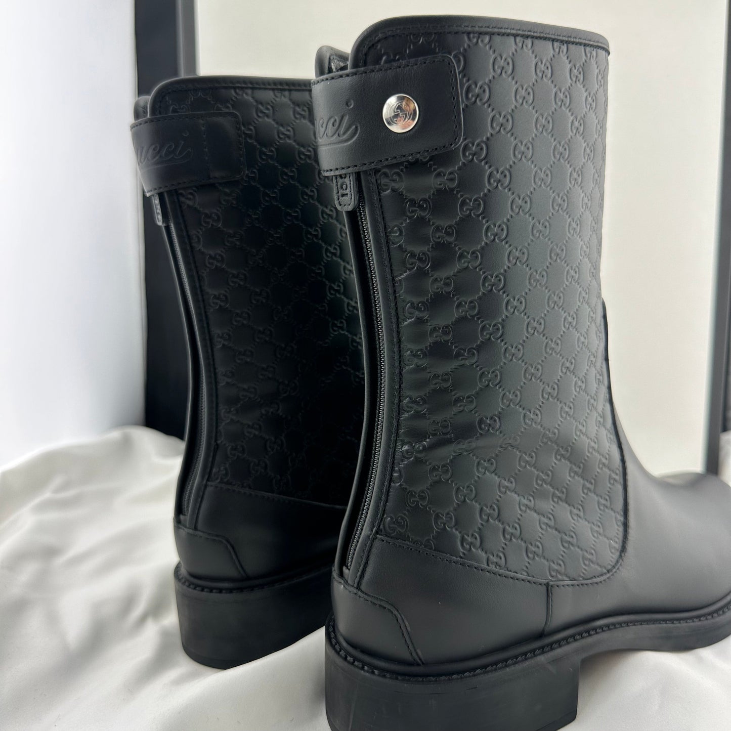 Gucci Black Leather Microguccissima Ankle Boots