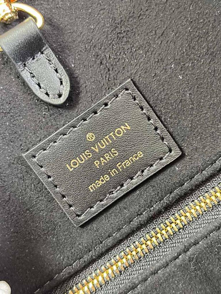 Louis Vuitton  MM Bag