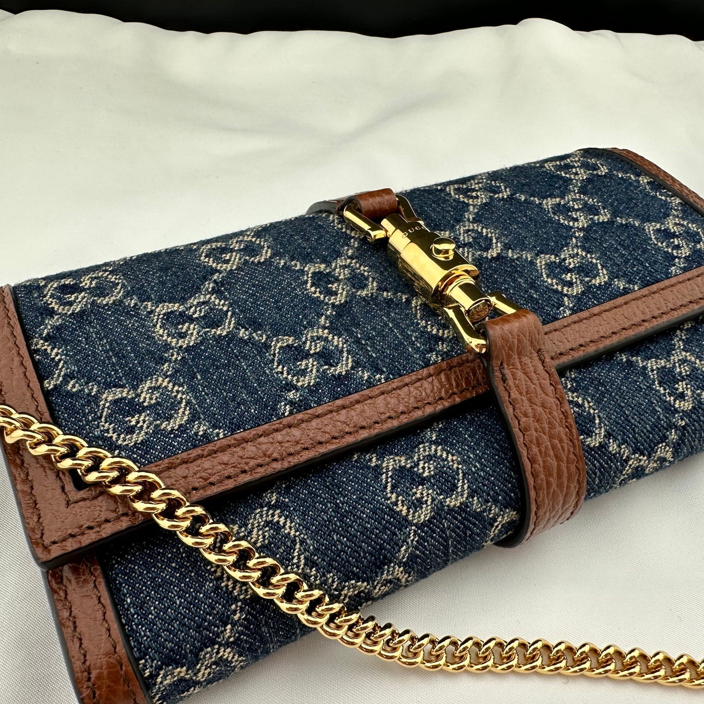 Gucci GG Denim Jackie 1961 Chain Wallet
